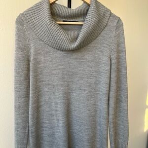 Elegant Heather Gray Turtleneck Sweater